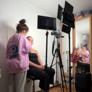 Curso online de fotografía y vídeo para maquilladores por Noa López, aprendiendo a capturar y editar maquillajes de forma profesional y atractiva.