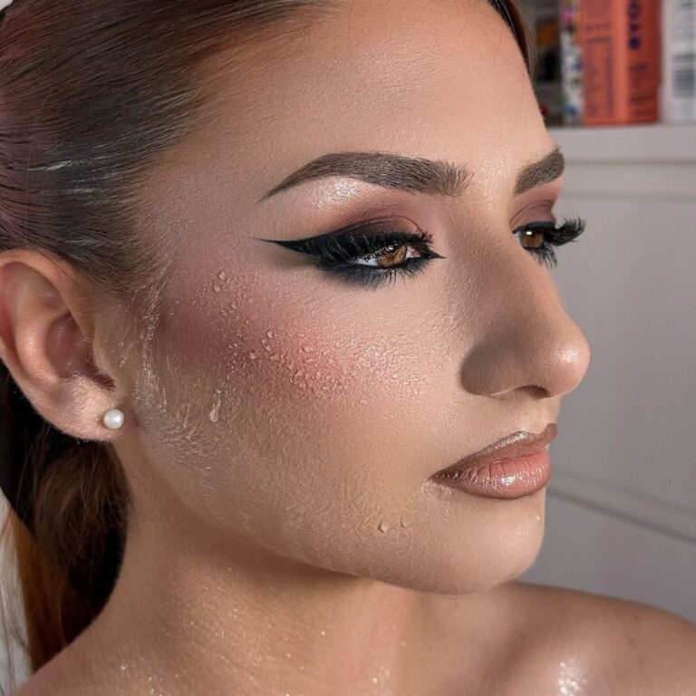 Maquillaje de piel hidrofóbica resistente al agua, sudor y lágrimas, realizado con técnica avanzada y de alta duración, por Noa López.