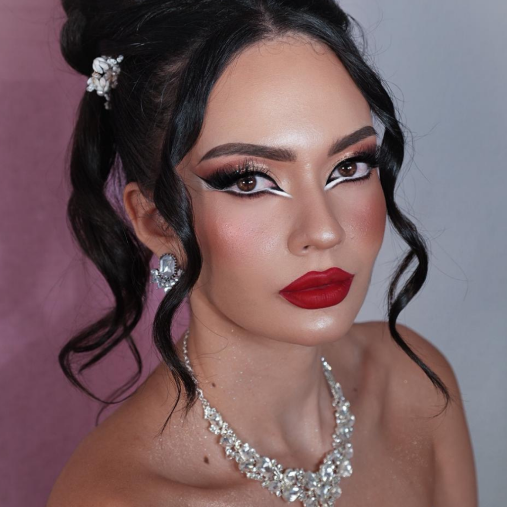 Curso online novias árabes con piel blindada por Noa López